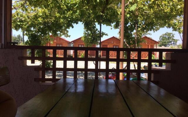 Guest House on Kiaraz 12