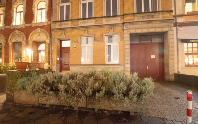 Tolstov-Hotels Large Central Apartment