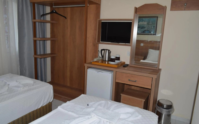 Dilhan Hotel