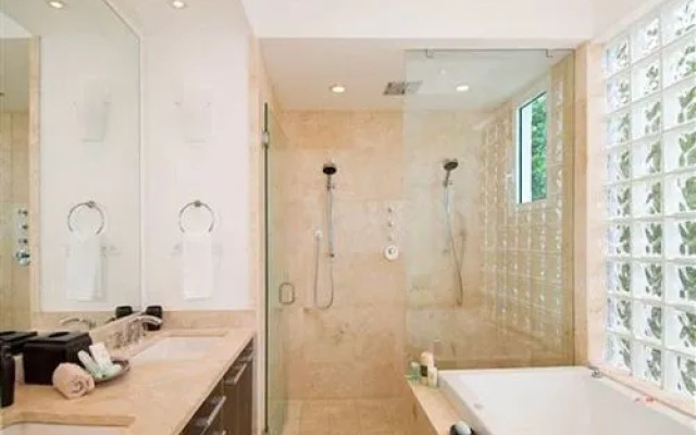 Aqualina Beach Club Unit 102