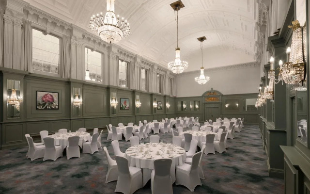 DoubleTree by Hilton Brighton Metropole