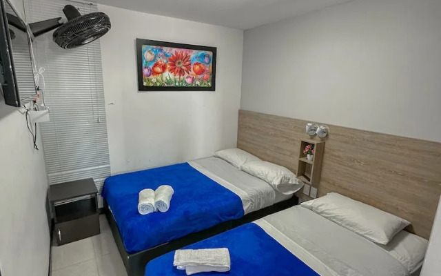 Aparthotel 2k familiar parque del cafe