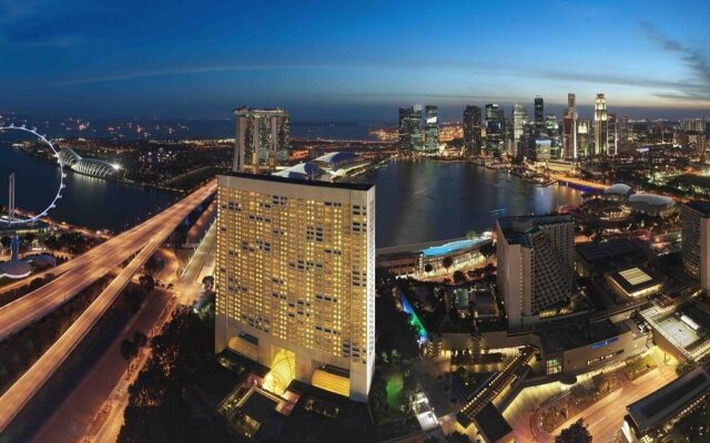 The Ritz-Carlton, Millenia Singapore