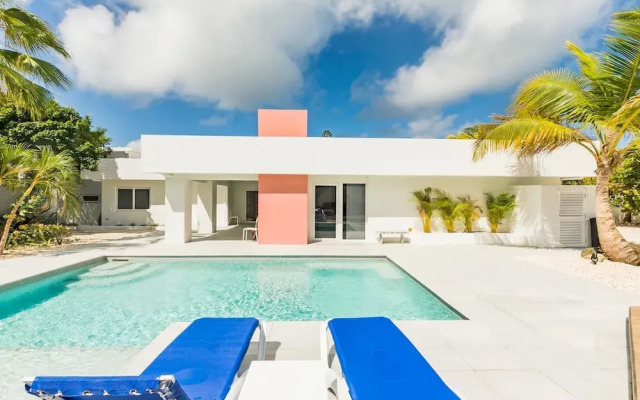 Boca Catalina 2 Boca Catalina Modern 2bd-2bath-steps to Beach