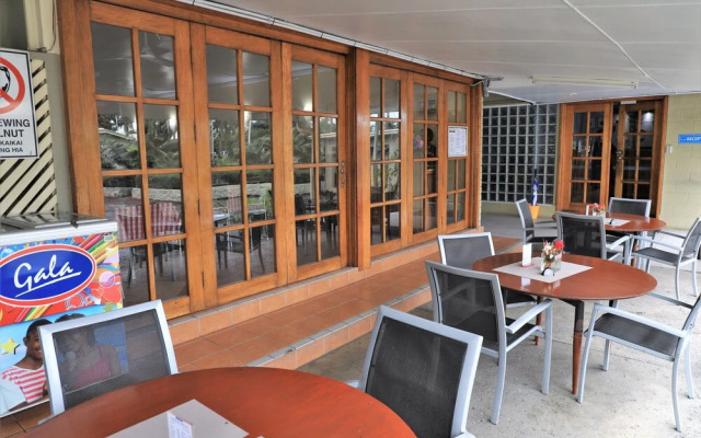 Huon Gulf Hotel & Apartments