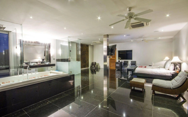 Baan Talay Sai Villa