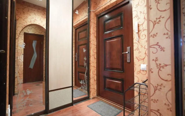 Пять звезд на Дружбы Народов 9