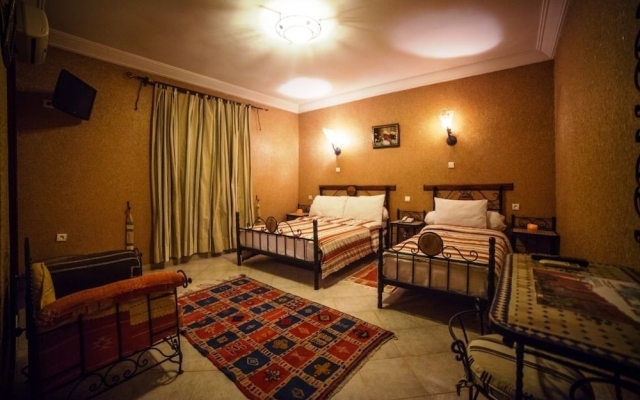 Hotel Salama
