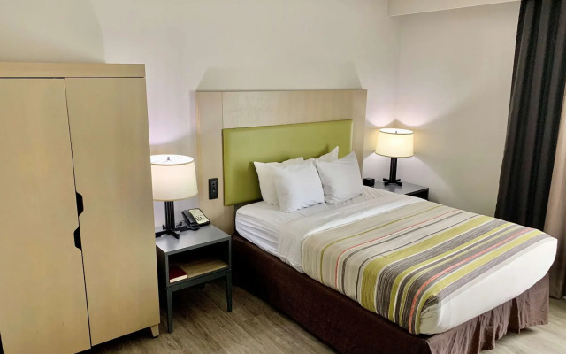 Country Inn & Suites by Radisson, Sandusky South, OH