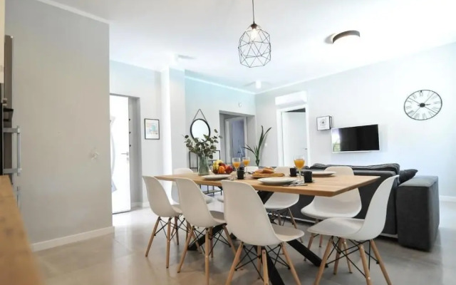 House Tony private pool&parking