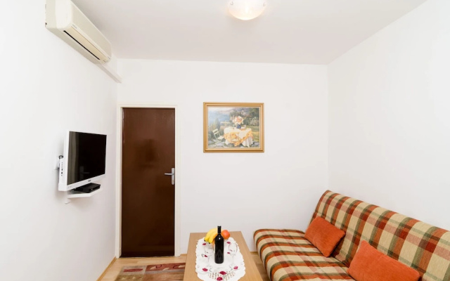 Apartment Amela