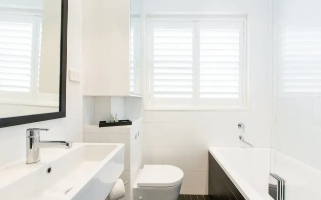 The Double Bay Executive Apartment