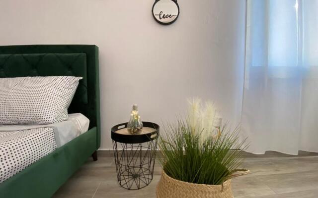 Modern Apartment Valentino GL144