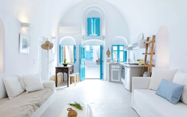 Kalamia Cave House