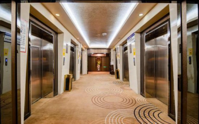 Kunming Xinshichao Hotel (Luo Tsuen Wan New Asia Sports City Branch)