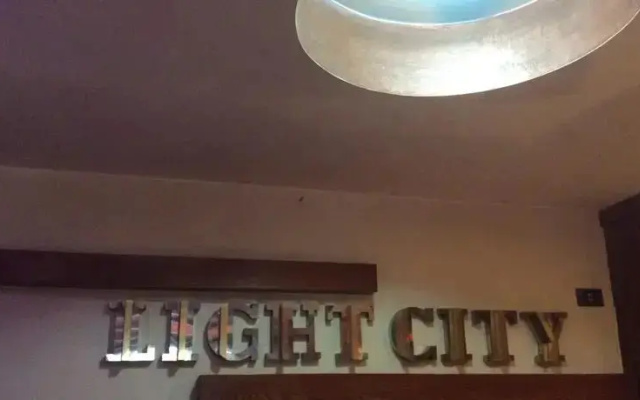 Light City Hotel