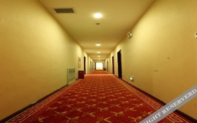 Chengde Shengqiao Hotel (Mountain Resort)