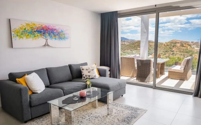 Overlook Apartment in Mijas - Ref 254