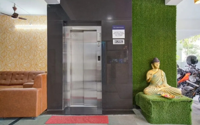 iROOMZ Botanica Luxury Living Space