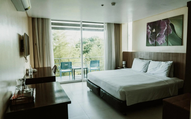Ocean Suites Boutique Hotel
