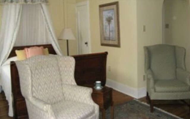 St. Vincent Row Suites