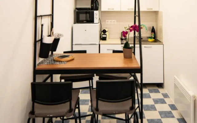 Free parking! Linden apartment, AC, Smart TV, WIFI