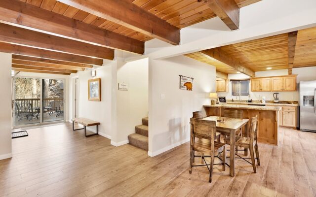 THE Teddy Bear Chalet #2257