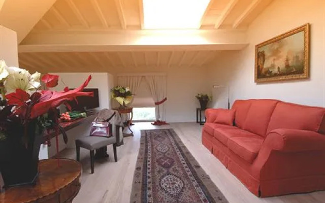 Residenza DEpoca Home In Palace