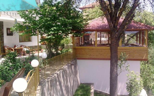 Guest House Stoletnika