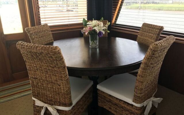 Southern Comfort Yacht