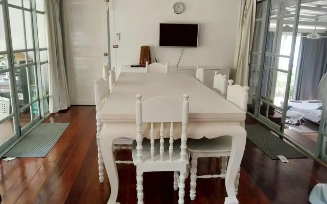 Aran Hostel Pasak Riverside kaeng khoi