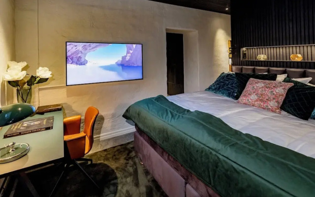 The Private Escape by Blue Medi Spa