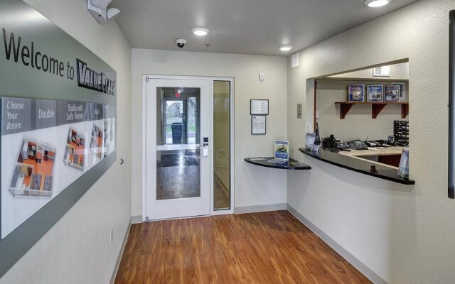 Extended Stay America Select Suites - Wichita - North