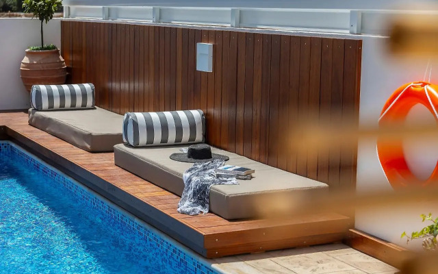 Chris Le Mare Luxury Villa By Louis Hotels