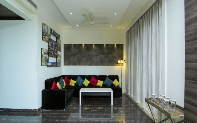Capital O 28615 Hotel Crossroad