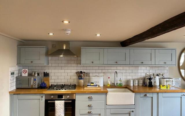 Monmouth House Apartments