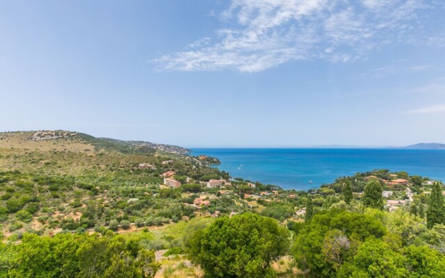Three-room Apartment Porto Santo Stefano
