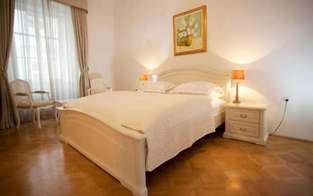 Antiq Palace Residences
