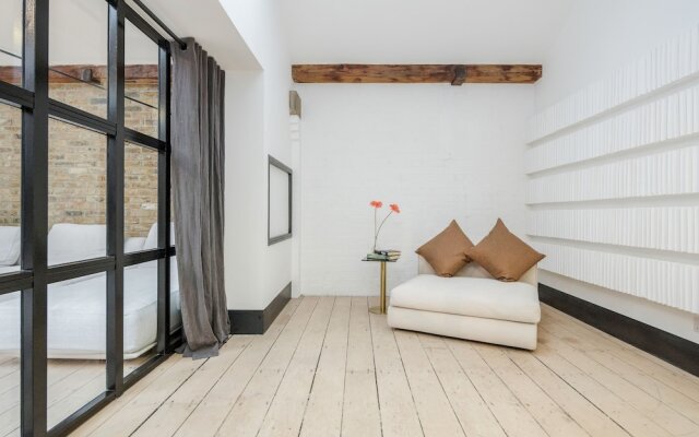 Skyline Water Front Penthouse Apartment