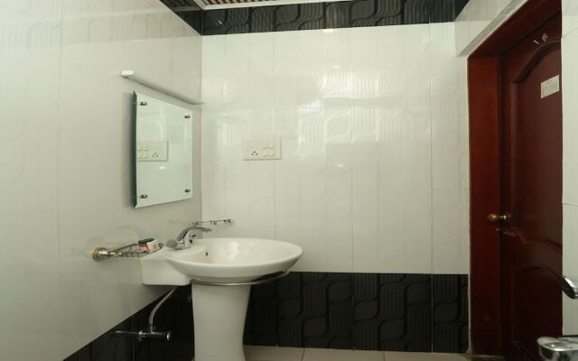 OYO 13355 Grest Hotel