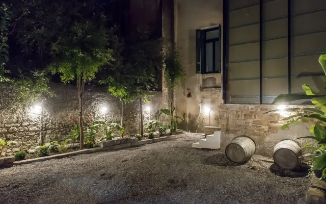 Aigli Seafront Loft-Bespoke Design Gem