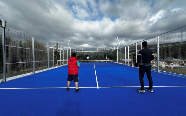 Damour Country Club