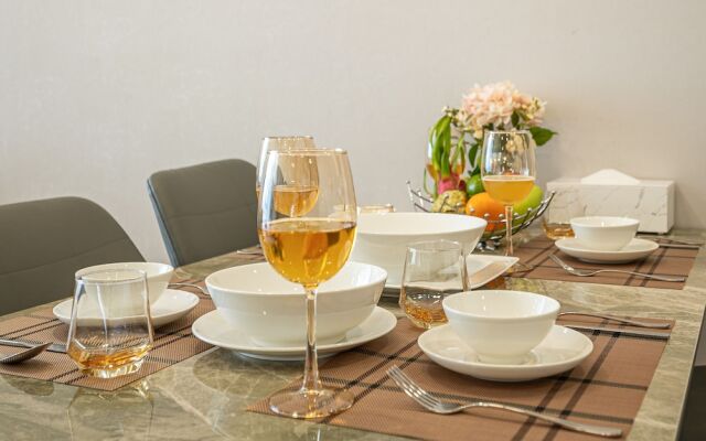 Eco Green Saigon Luxury Apartment Hotel