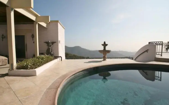 Hollywood Sign and Awesome City Views Three-Bedroom Home