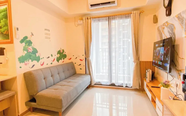 Cozy Living 2Br At Apartment Meikarta