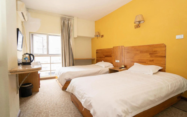 Zuolin Business Hotel