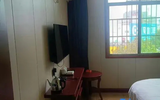 Tongcheng Hotel (Fuyang Shuangqing Branch)