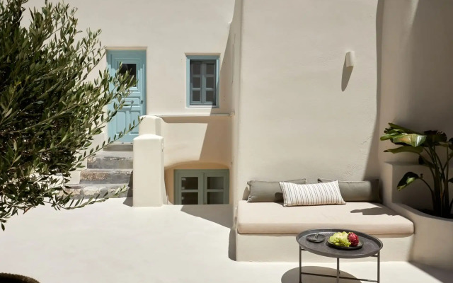Arxegono Cave Houses Santorini