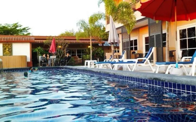4Palms Resort