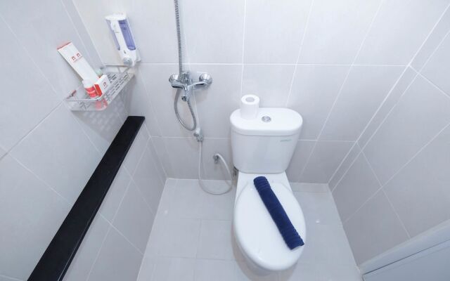 Cozy 2BR Bassura City Apartment